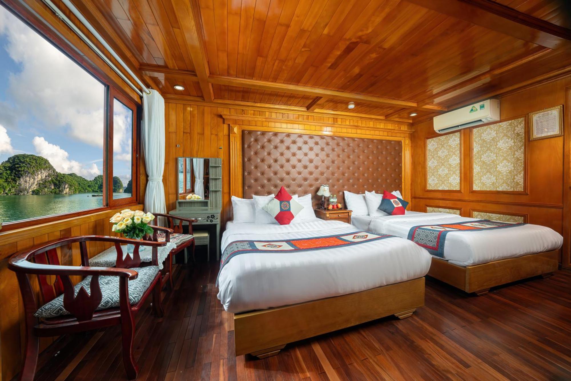 Sunlight Boutique Cruise - Cat Ba Island Hotell Ha Long Exteriör bild
