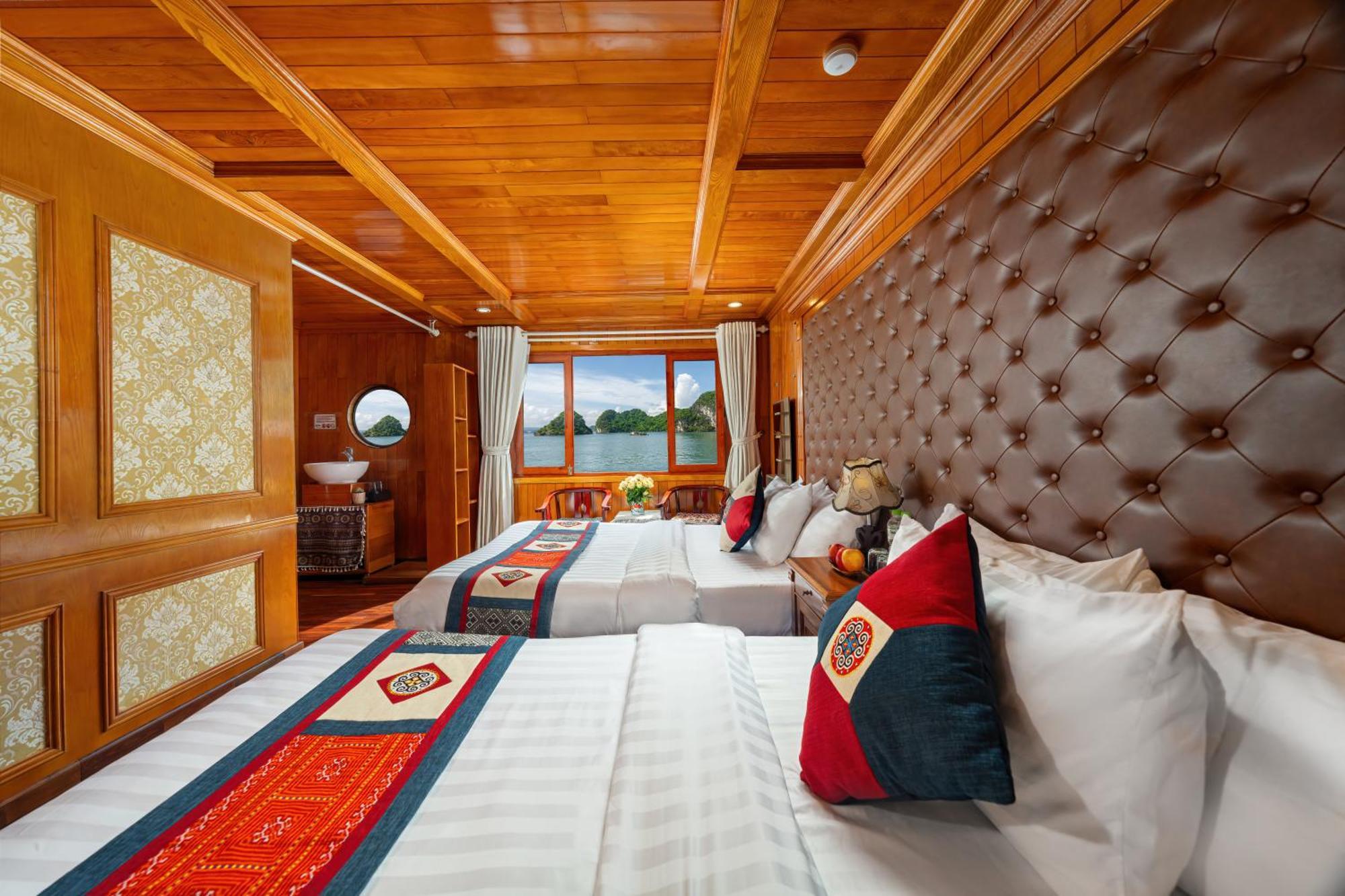 Sunlight Boutique Cruise - Cat Ba Island Hotell Ha Long Exteriör bild
