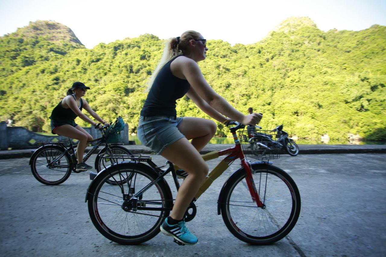 Sunlight Boutique Cruise - Cat Ba Island Hotell Ha Long Exteriör bild